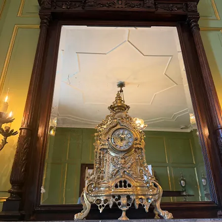 Hotel Chateau De